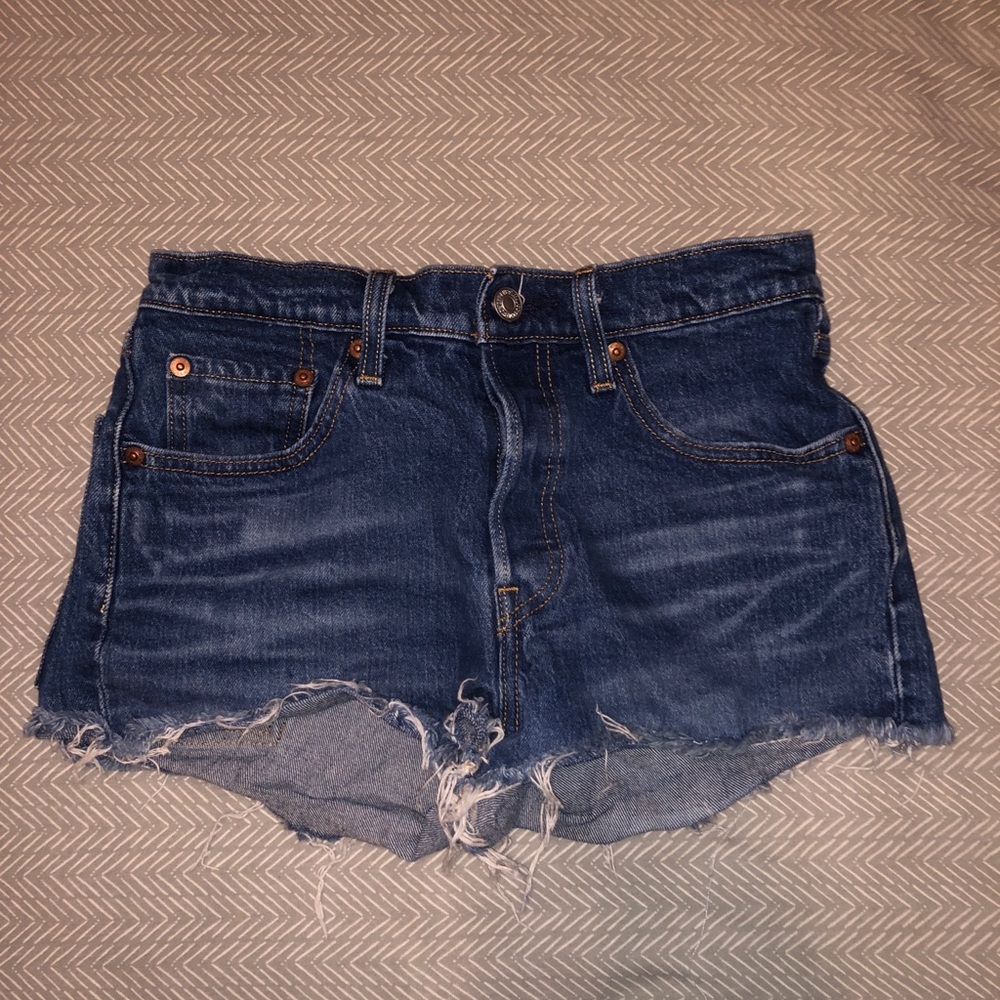 Levi’s shorts